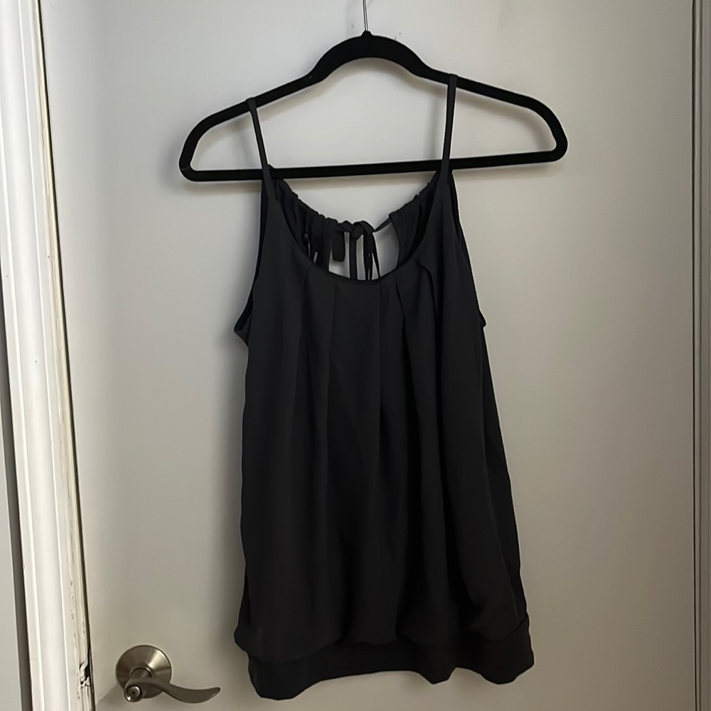 Cute flow tank top dress up or down gorgeous grey blue color adjustable NWT